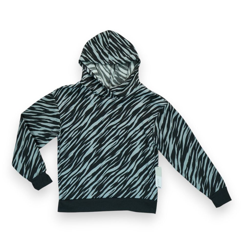 NWT Just Be Women's Sweater Size Medium Fleece‎ Hoodie Zebra Pattern Pullover
